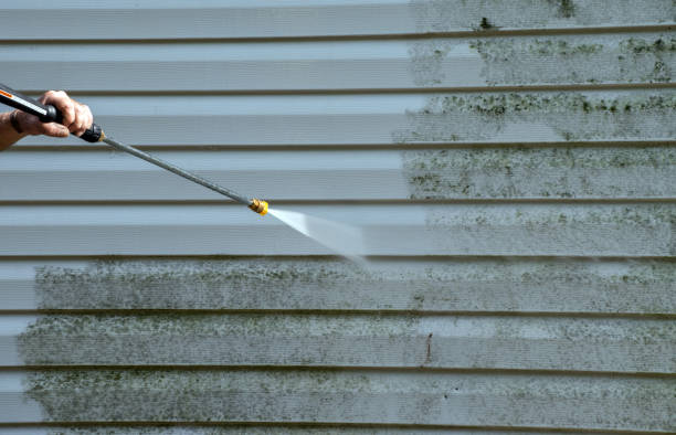 Best Deck Pressure Washing  in Finneytown, OH