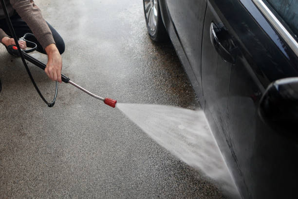 Best Garage Pressure Washing  in Finneytown, OH
